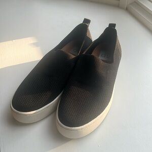 DV Shyanne Stretch Slip On Knit Sneakers